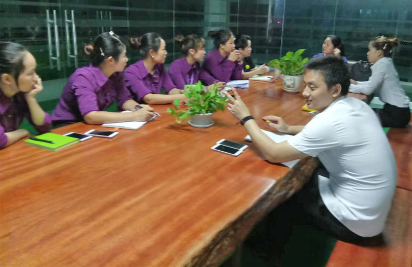 正翔照明销售一部月度例会 (3)