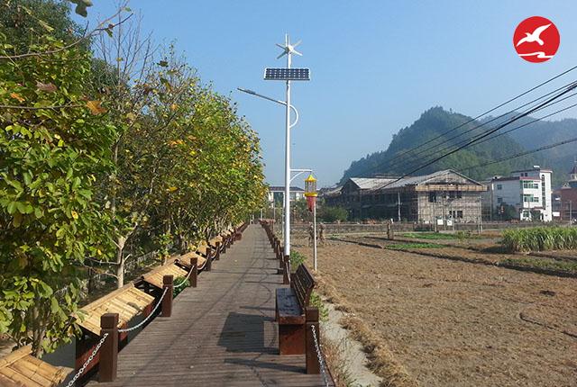 村庄太阳能风光互补路灯