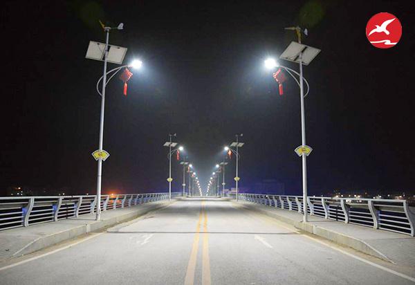 正翔照明太阳能风光互补路灯