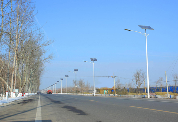 正翔照明主干道太阳能路灯