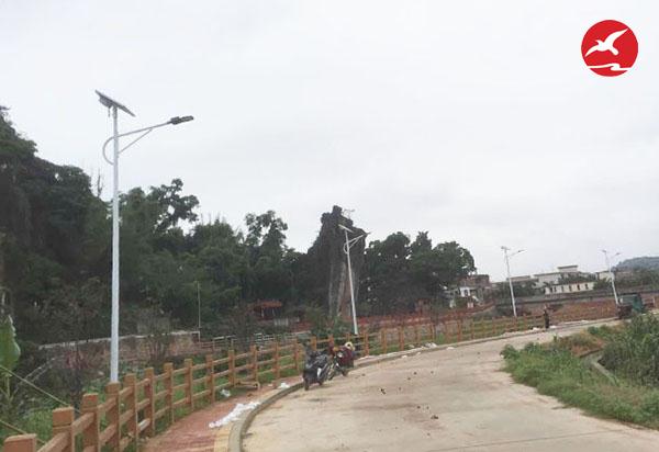 广东led太阳能路灯