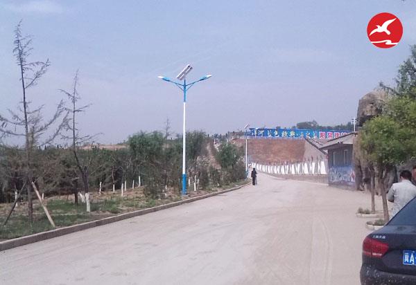 云南新农村道路LED太阳能路灯