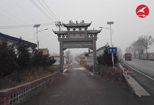 新农村太阳能路灯