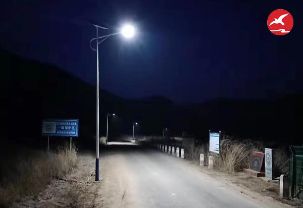 新农村太阳能路灯