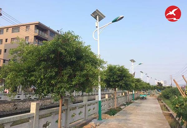 村庄太阳能路灯